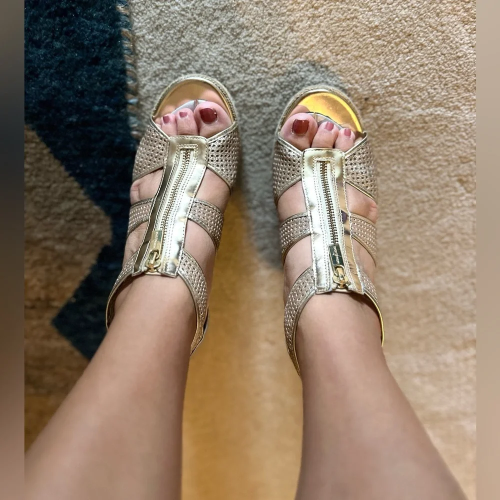 Muchael Kors Gold Wedges 8.5